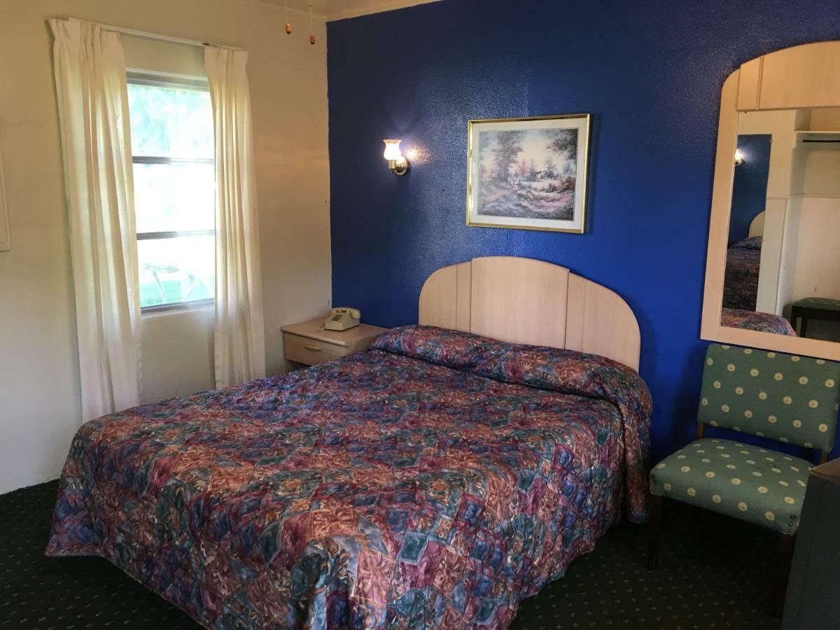 Azure Hills Inn And Suites Fredericksburg Zewnętrze zdjęcie