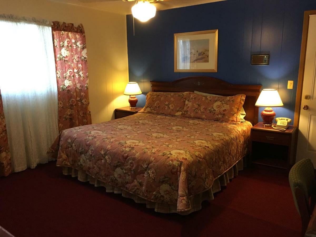 Azure Hills Inn And Suites Fredericksburg Zewnętrze zdjęcie